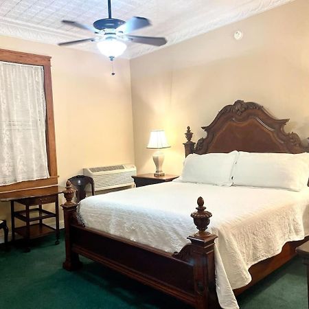 The Eastland Historic Hotel- Imperial Room エクステリア 写真